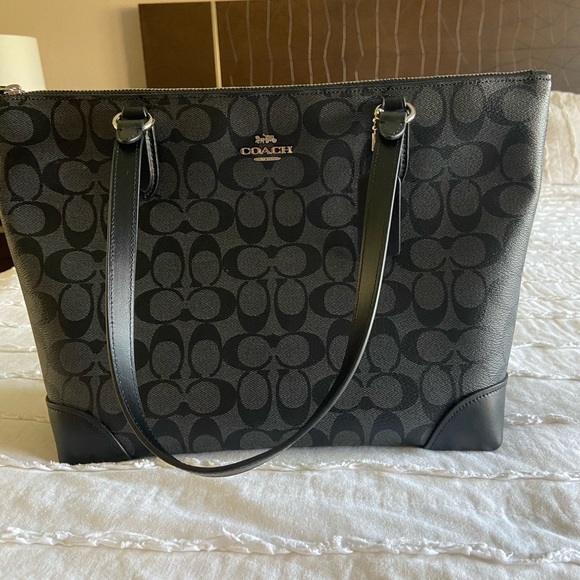 Coach bag - Picture 2 of 3